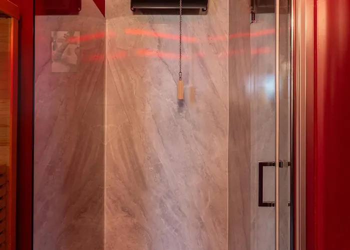 Red X Loft Private Adults Only Bdsm Lägenhet Wrocław