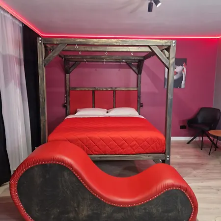 Red X Loft Private Adults Only Bdsm アパート ヴロツワフ