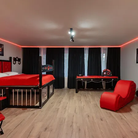 Red X Loft Private Adults Only Bdsm * فروتسواف