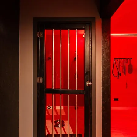 Red X Loft Private Adults Only Bdsm 아파트 브로츠와프