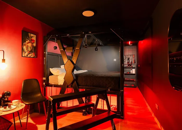 Red X Loft Private Adults Only Bdsm فروتسواف