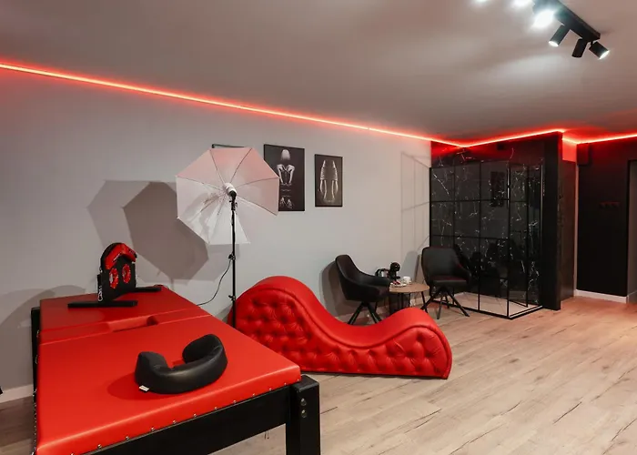 شقة Red X Loft Private Adults Only Bdsm *