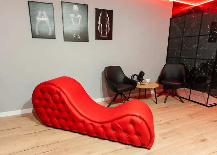 Red X Loft Private Adults Only Bdsm شقة