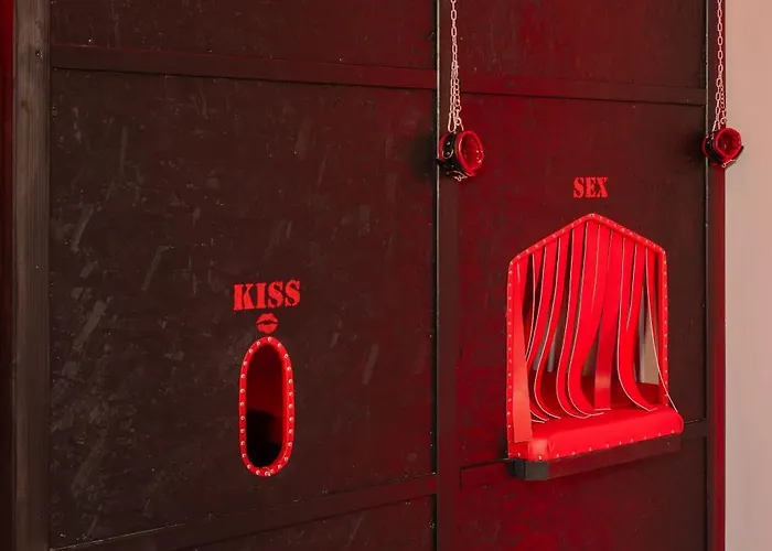 Red X Loft Private Adults Only Bdsm فروتسواف