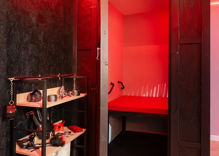 Red X Loft Private Adults Only Bdsm شقة