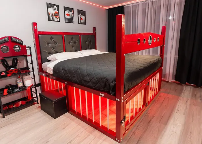 Red X Loft Private Adults Only Bdsm * فروتسواف
