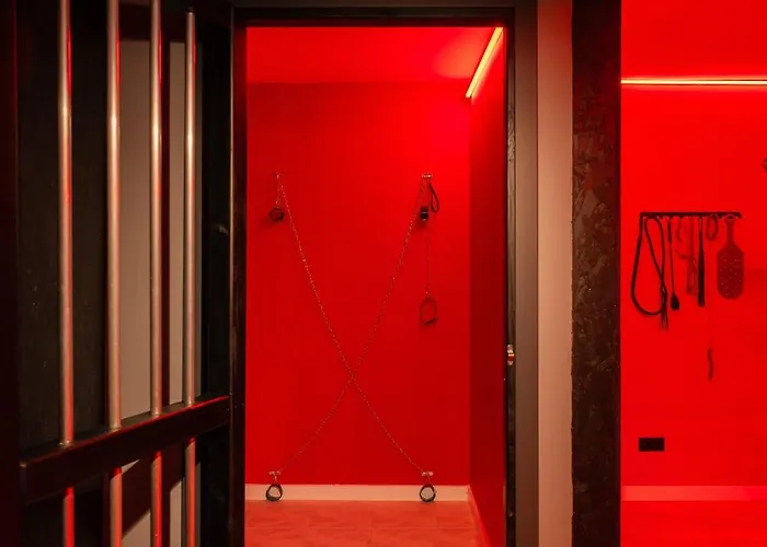 Red X Loft Private Adults Only Bdsm فروتسواف
