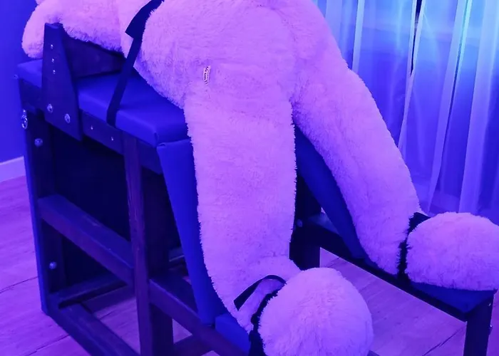 Red X Loft Private Adults Only Bdsm * فروتسواف